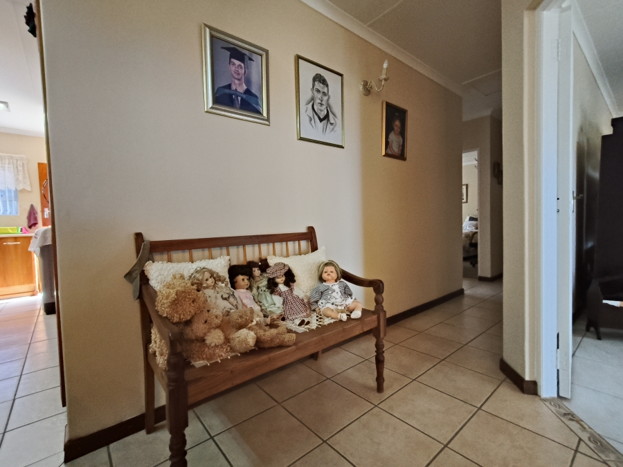 3 Bedroom Property for Sale in Wavecrest Eastern Cape